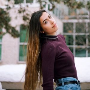 Meet your Posher, Madeline